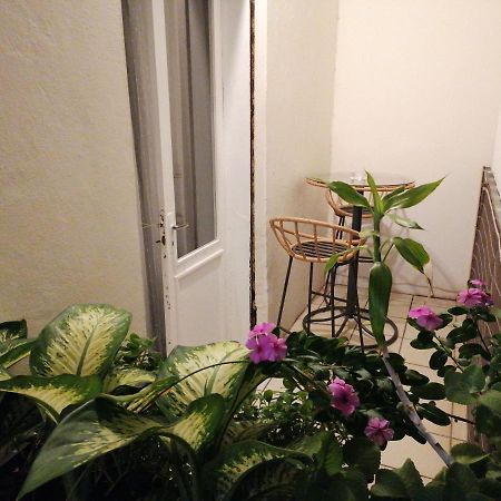 Jolie Chambre Climatisee Avec Balcon Chez L'Habitant 생피에르 외부 사진